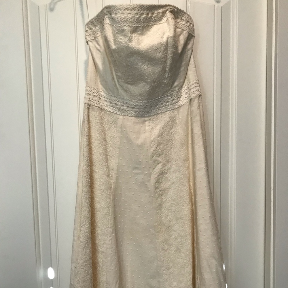 White House black market lace dress